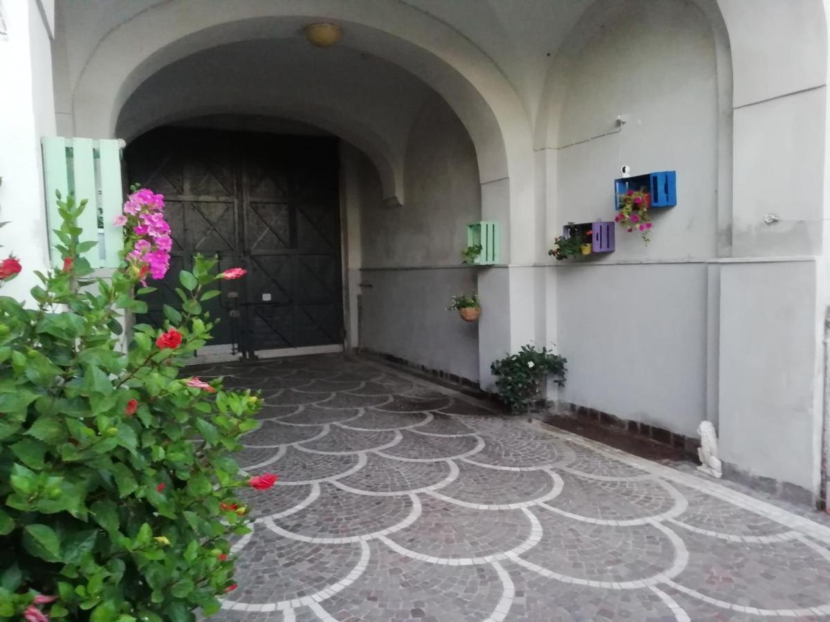 Il Giardino Degli Agrumi Касерта Екстериор снимка