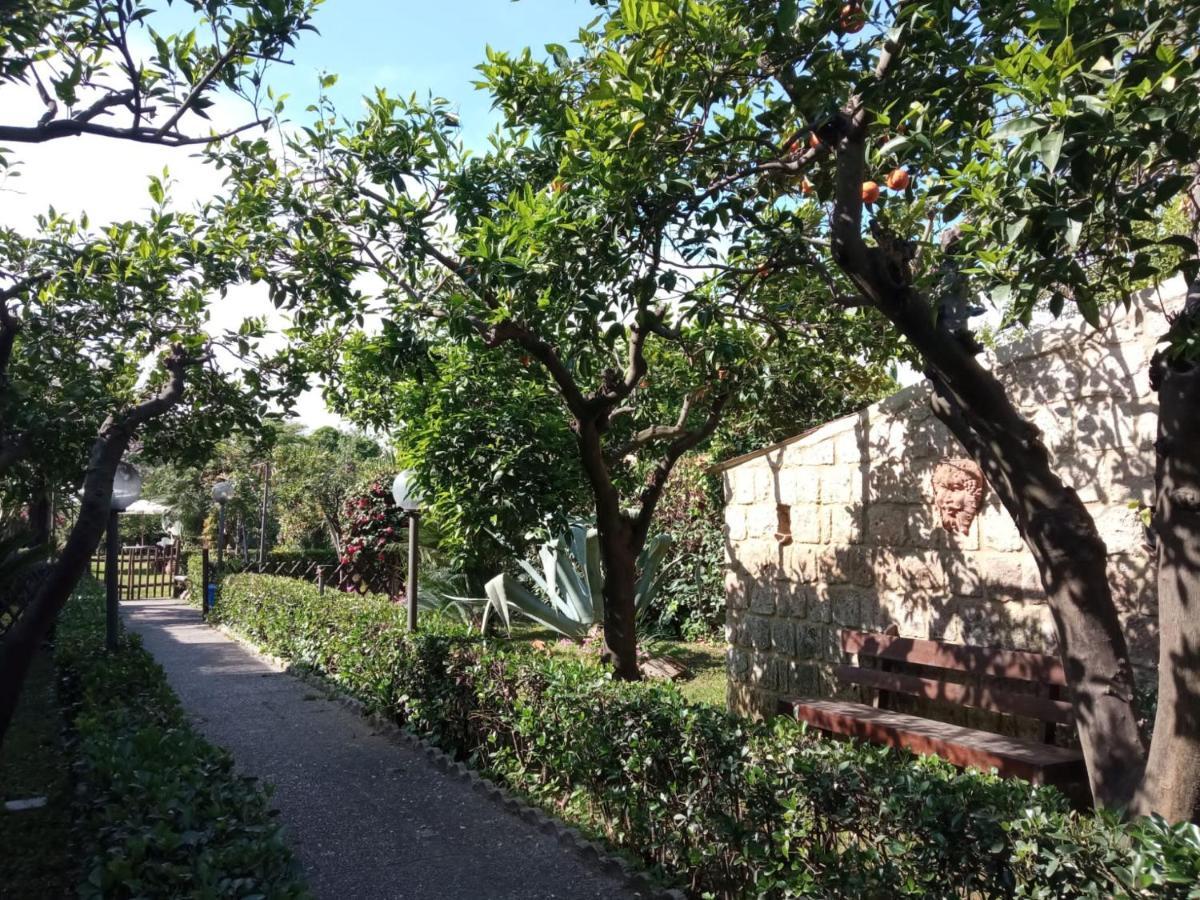 Il Giardino Degli Agrumi Касерта Екстериор снимка