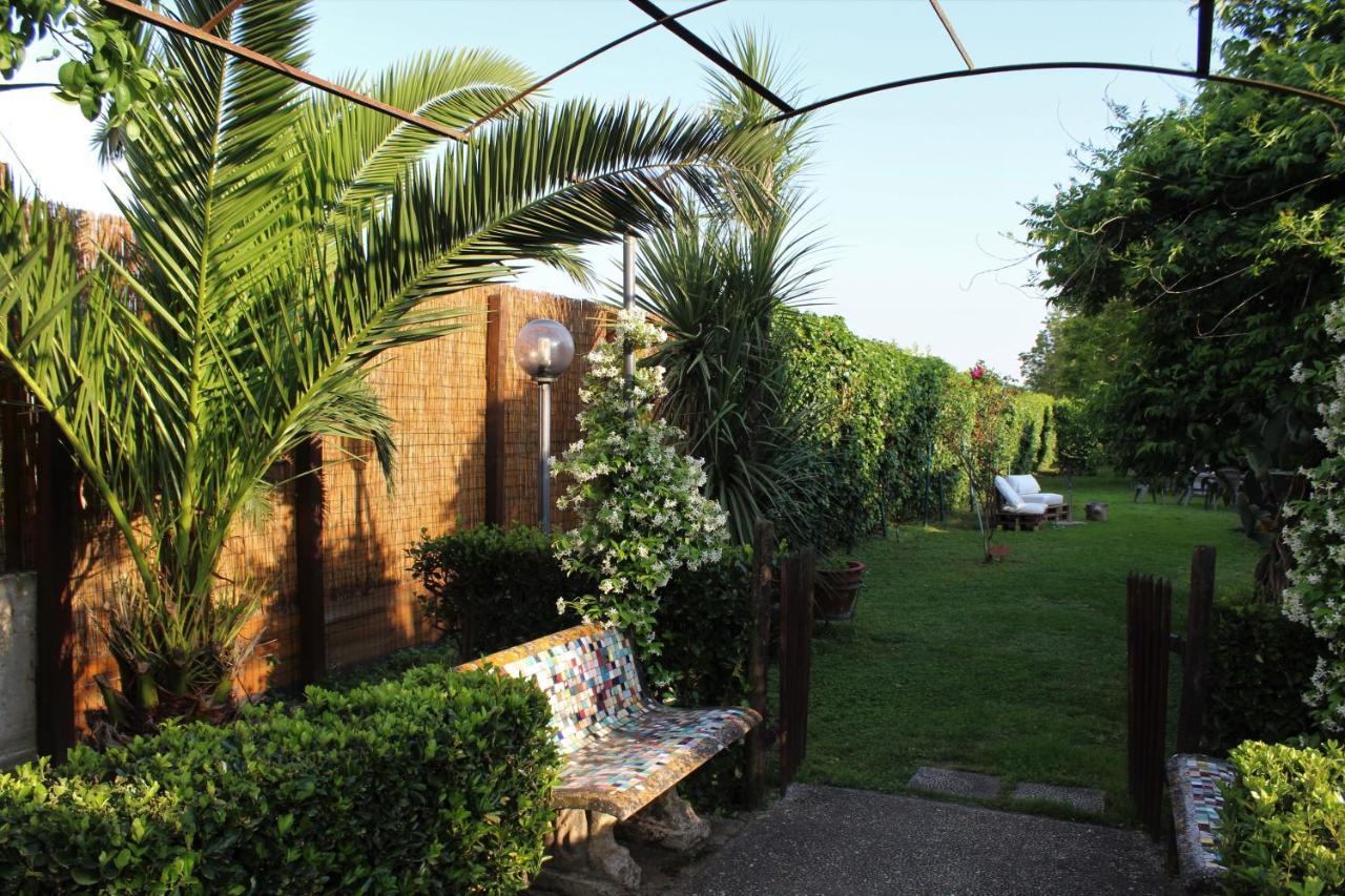 Il Giardino Degli Agrumi Касерта Екстериор снимка