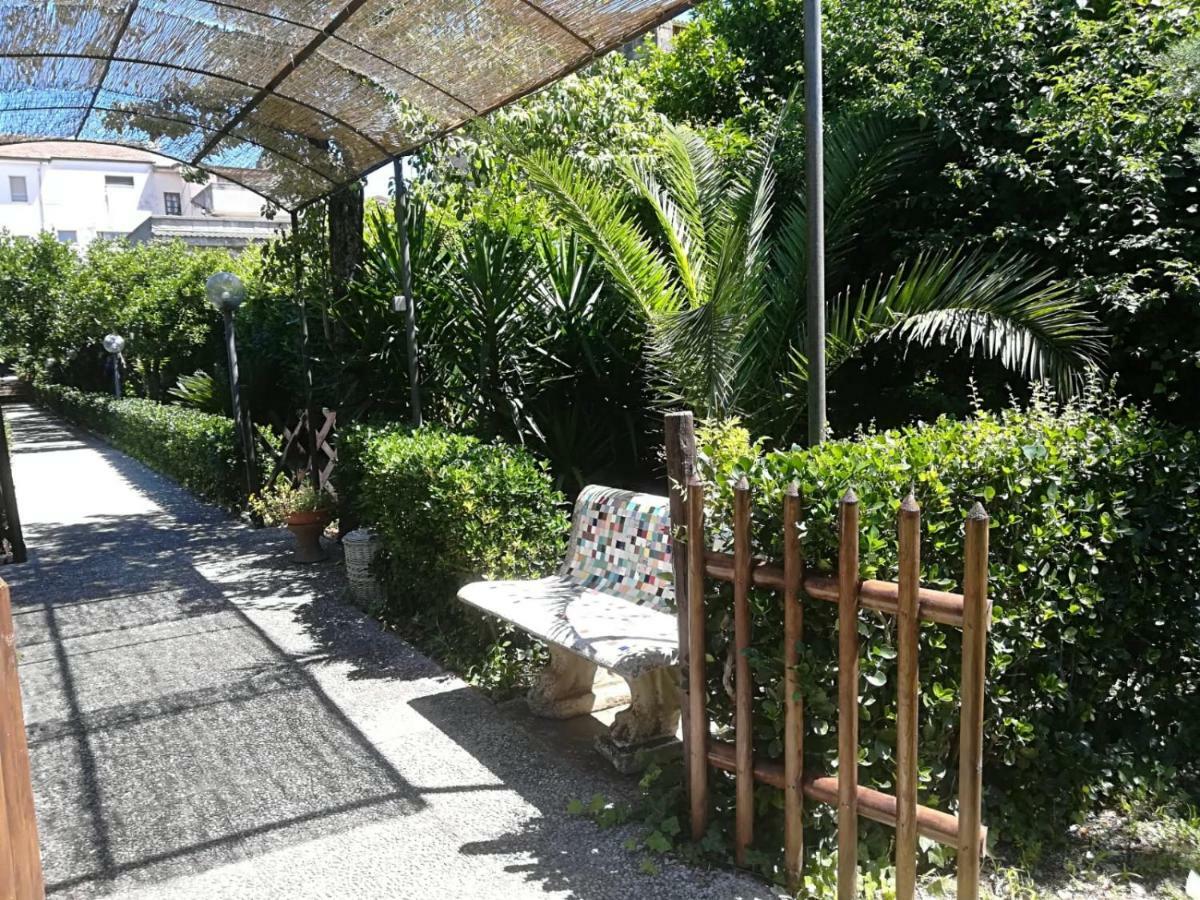 Il Giardino Degli Agrumi Касерта Екстериор снимка